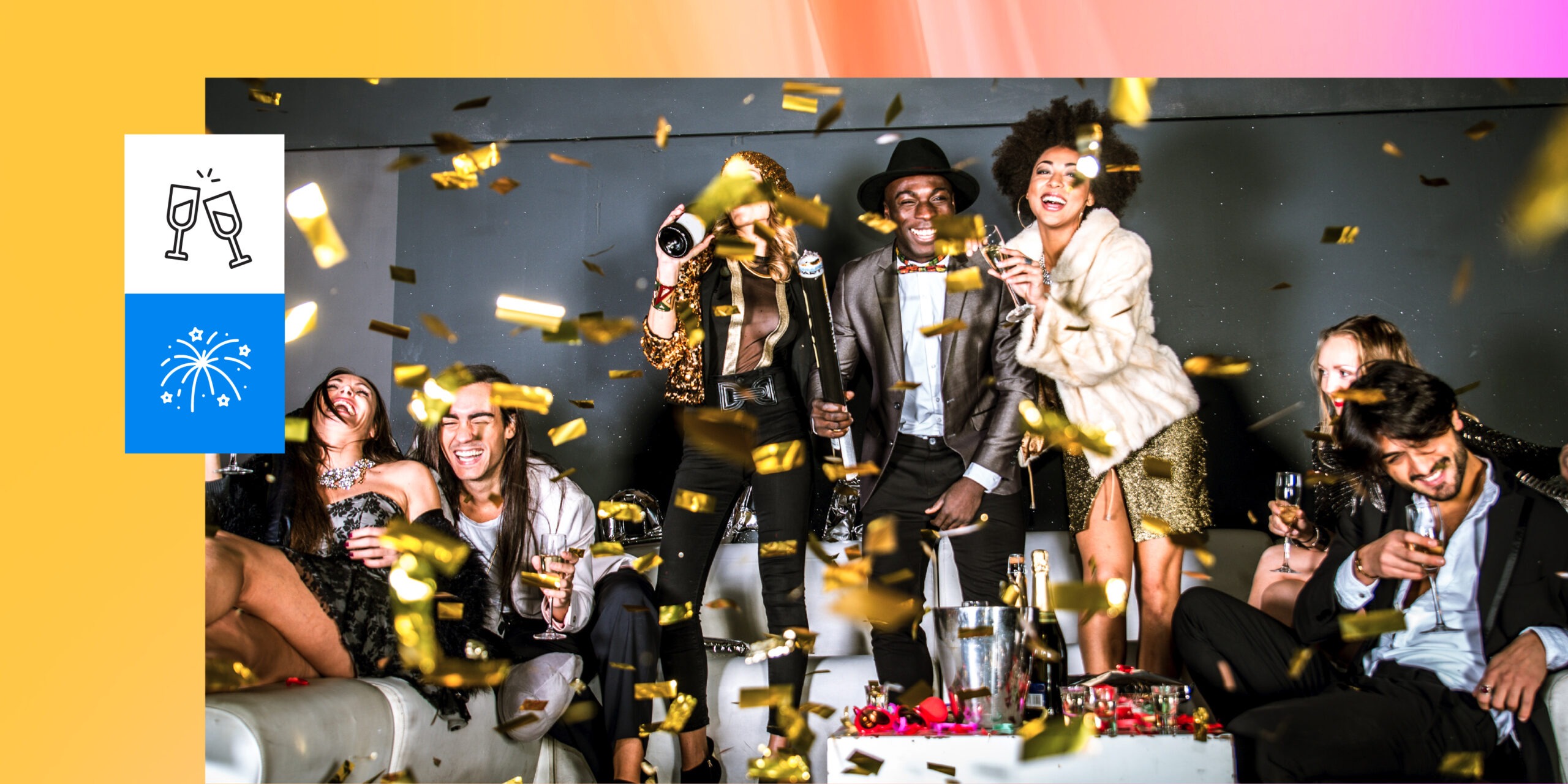 Na imagem, um grupo de amigos celebra a virada do ano em uma festa de réveillon em meio a uma chuva de confetes dourados. A foto ilustra o trabalho de organização de eventos de um produtor.