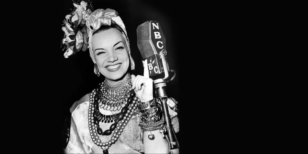 Gravação de marchinha de carnaval da cantora Carmen Miranda.