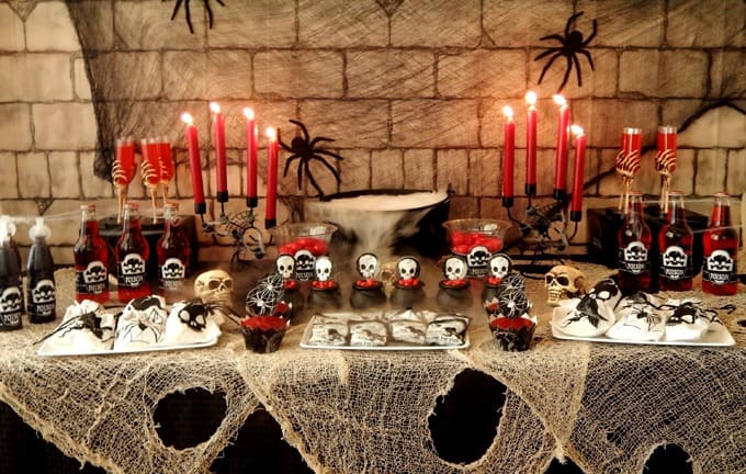 Festa de Halloween !!! Comidas totalmente com temas de terror